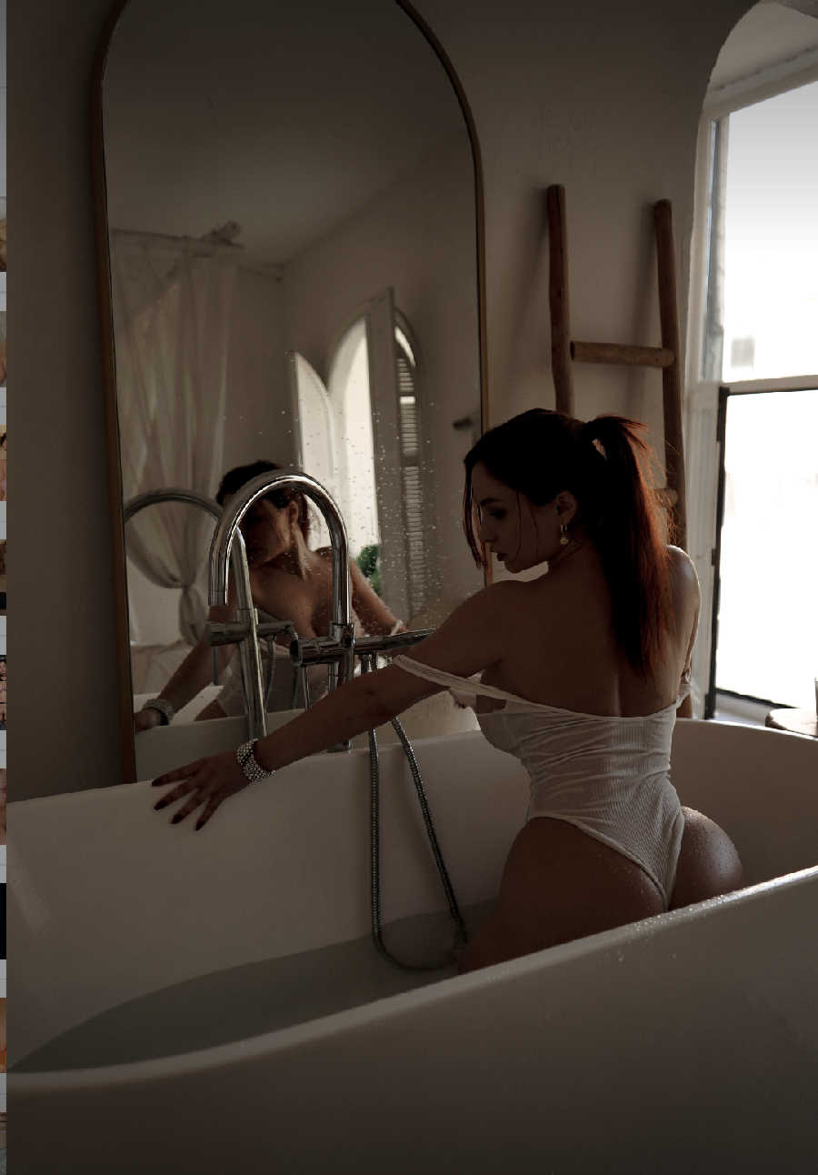 A playful frame from Miranda Faith nude — online in Houston